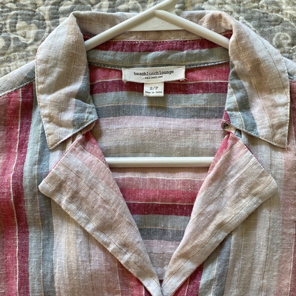 Linen Rolled Sleeve Top Size Small - Picture 4 of 4